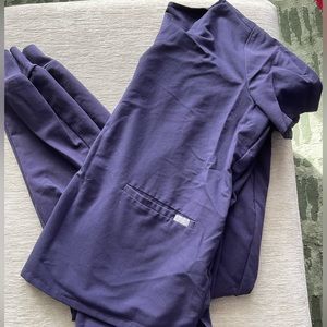 FIGS PURPLE SHADOW SCRUB SET 😈💜🦄👾